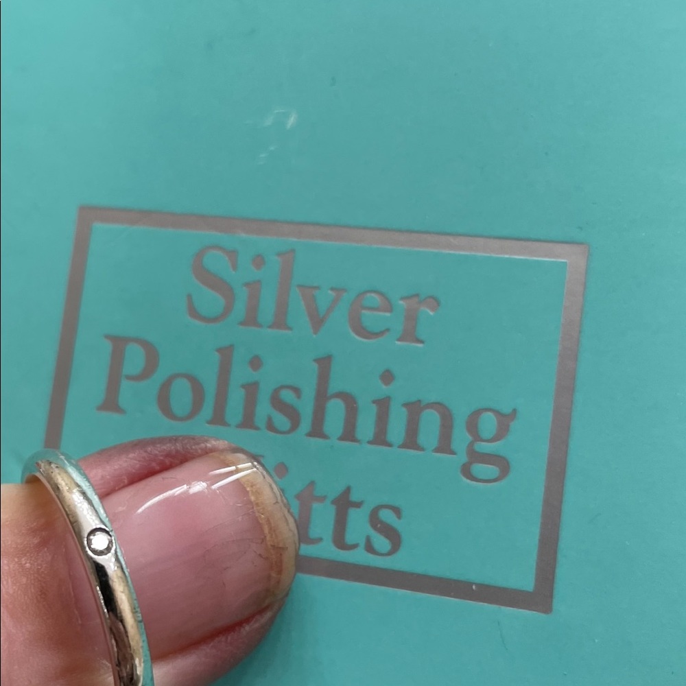 ABSOLUTELY AUTHENTIC TIFFANY DIAMOND RING 8